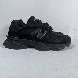 New Balance Black Athletic Shoes